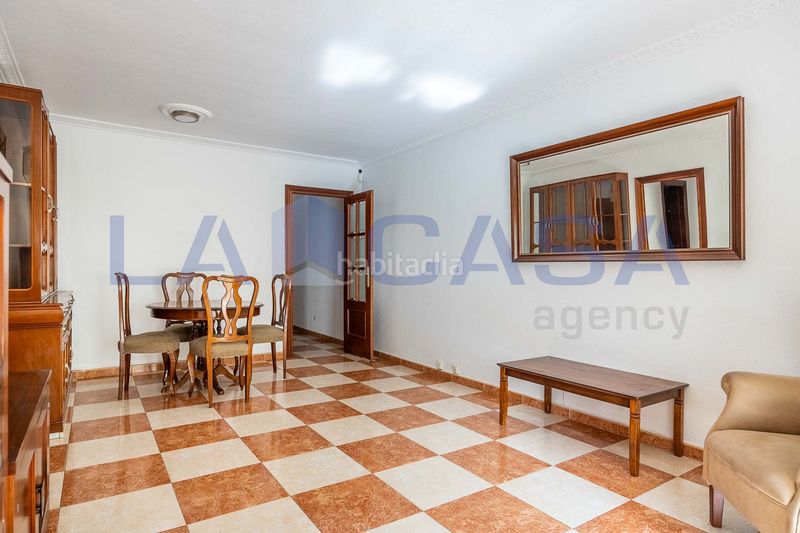 Foto 7fef899f-8706-4695-b7ee-75f25912617c. Pis amb aparcament a El Torrejón - El Cerezo Sevilla