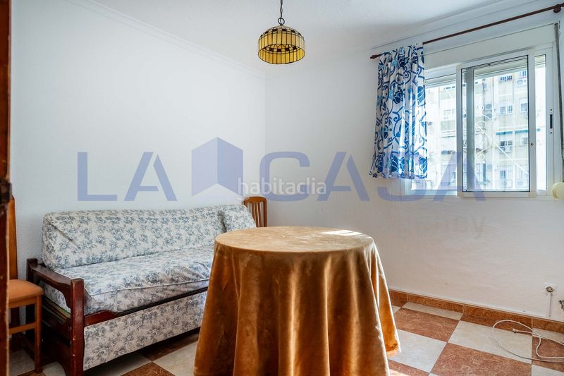 Foto aae39527-81d1-4f16-9c97-e05f1dcceaaf. Pis amb aparcament a El Torrejón - El Cerezo Sevilla