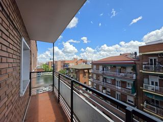 Etagenwohnung in Calle de Matilde Hernández