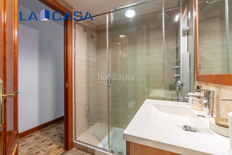 Foto bf352935-8334-415b-aed8-ed69a5e9a722. Pis amb calefacció aparcament piscina a Tres Olivos-Valverde Madrid
