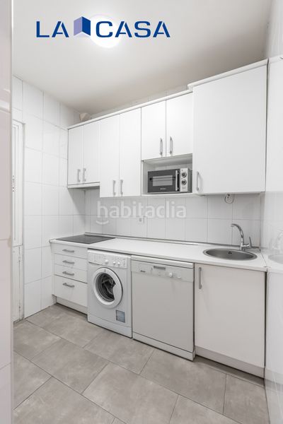 Foto 0c98b2a3-3404-4be5-bf9b-574aca885c8e. Piso en Palos de Moguer Madrid