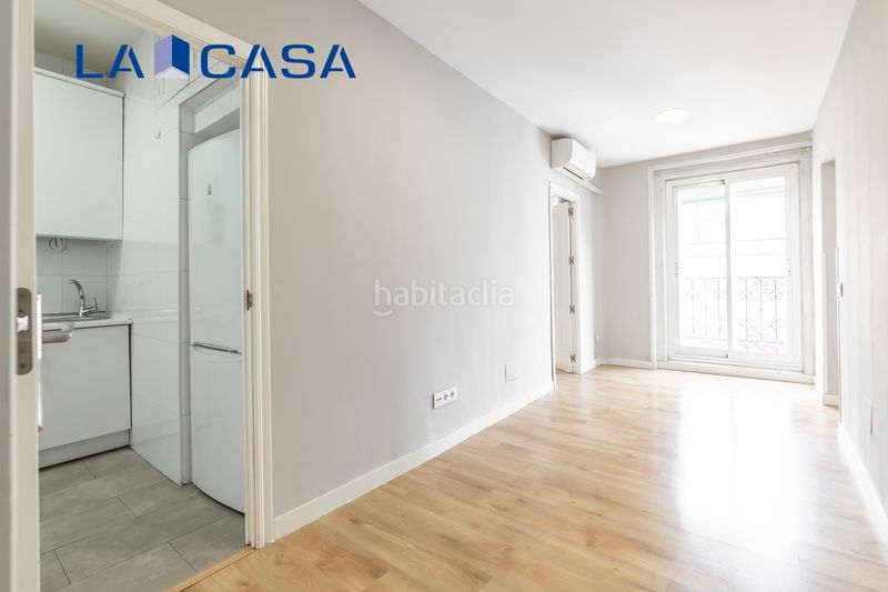 Foto f2eae8fe-48c8-4214-a60d-261713ec0c53. Piso en Palos de Moguer Madrid