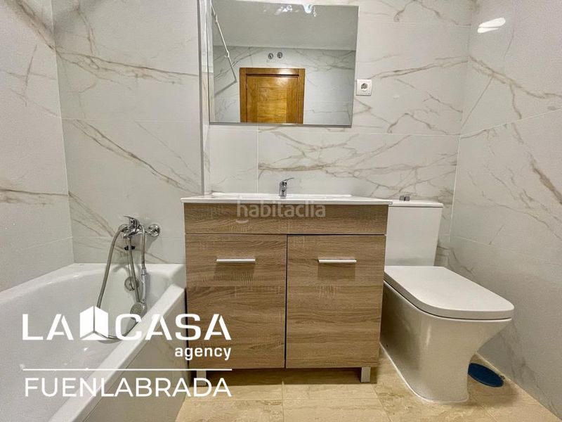 Foto b3d41f32-acb6-4dbe-8037-c763bcb43871. Pis amb aparcament a El Arroyo-La Fuente Fuenlabrada