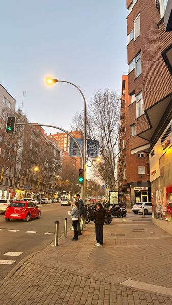 Foto e88fb2df-b8a6-4759-a62b-051e40e3b06d. Aparcament cotxe a Chopera Madrid