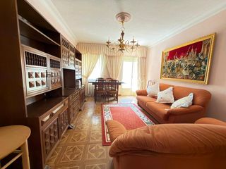 Flat  Calle antonio prieto. Se vende exclusiva vivienda exterior de 83 m2 en la calle antoni