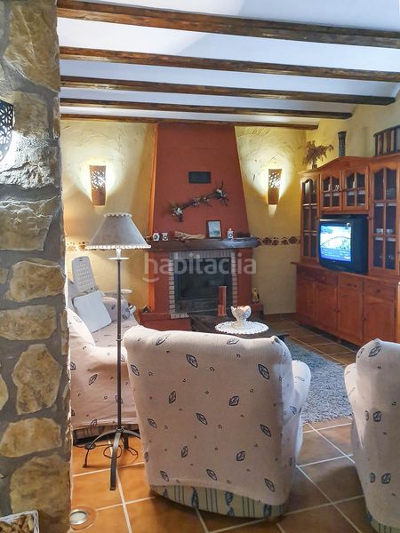 Foto 0059c09a-82c5-4430-9d3d-8c9d86a313f2. Casa a Requena