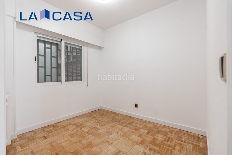 Foto b57a3891-34b1-4eaf-aab3-800192e58e60. Pis amb calefacció aparcament a Chopera Madrid