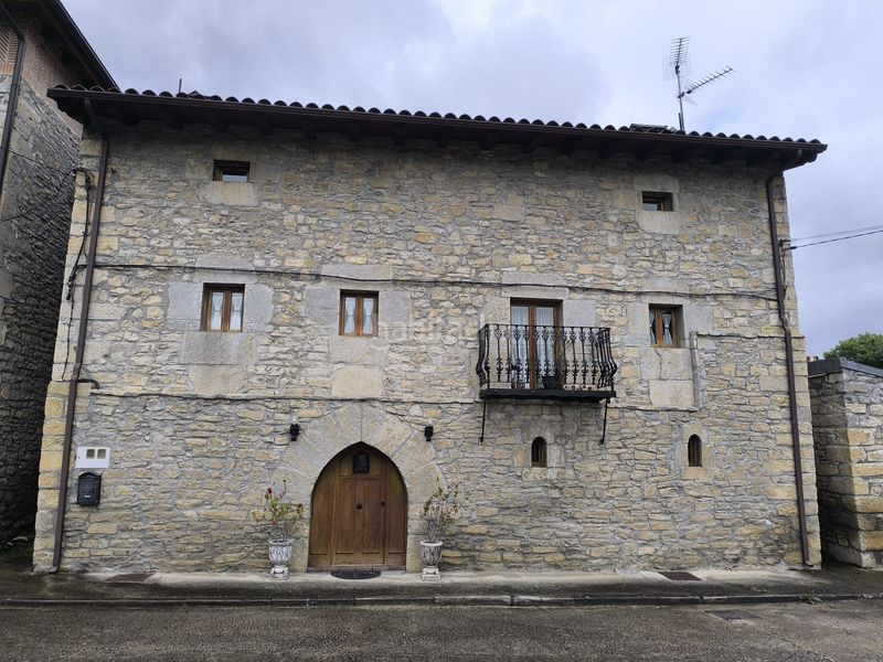 Foto 3527b2a8-f621-4f53-92be-7d3ef1f7c927. Casa amb calefacció a Valle de Mena