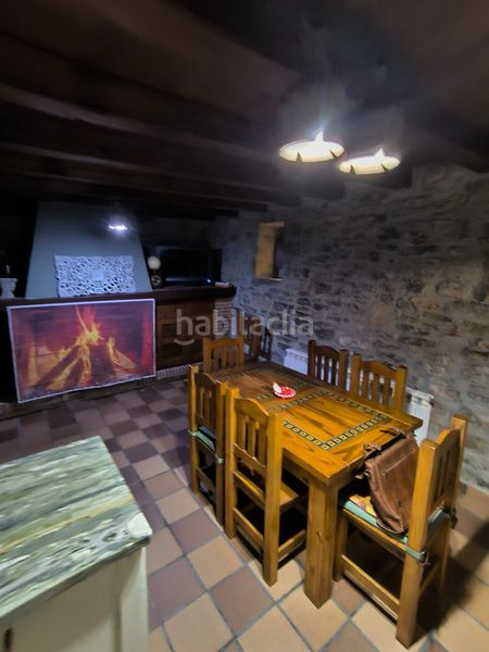 Foto c0edae36-7f6b-4ff6-9c1c-9bfc02d7748e. Casa amb calefacció a Valle de Mena