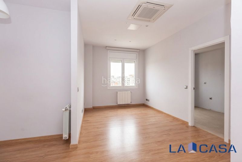 Foto 41e95f4a-74bd-45b6-abb3-38ab4d5a25c9. Piso en Chopera Madrid