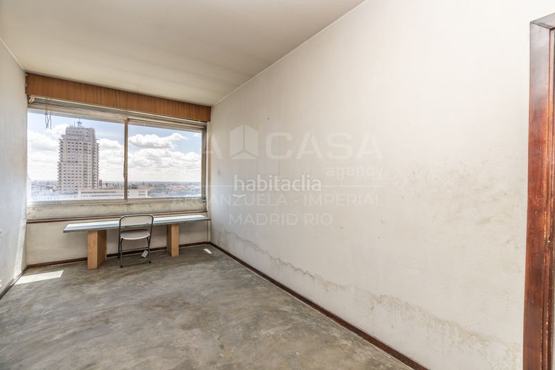 Foto a17d2215-88d2-4f7b-8d3e-f7753eaf1a38. Pis a Argüelles Madrid