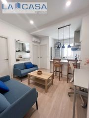 Flat in Plaza de las Peñuelas