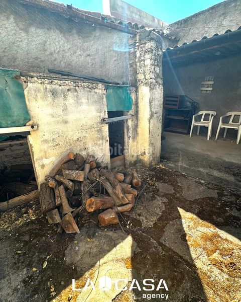 Foto f6636741-8d1e-4c6d-9b85-7be0d2c2a93c. Casa aparellada a Ronquillo (El)