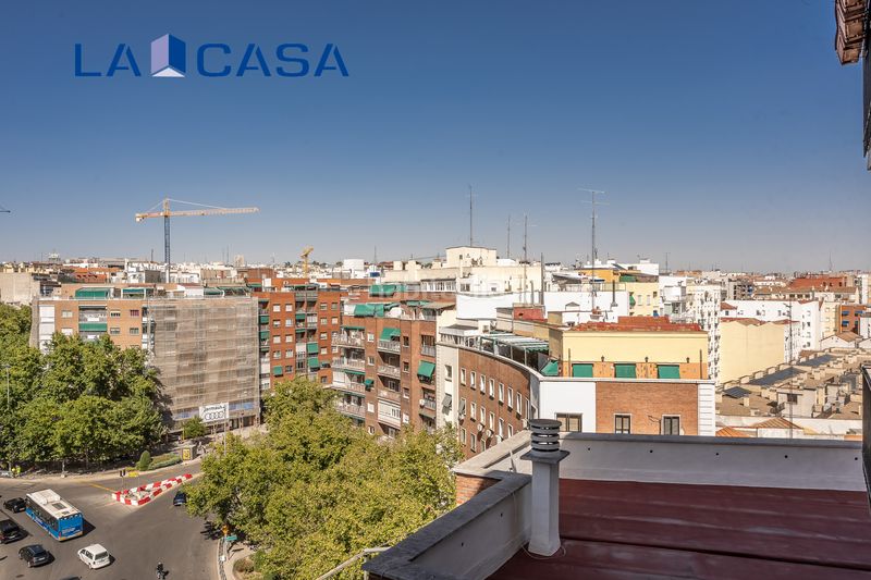 Foto 1180fda1-8293-4026-9b99-e9ea81de6b99. Pis a Acacias Madrid