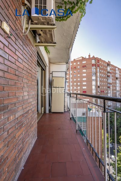 Foto 8a1e3b4c-4cc8-4d9a-bc37-672e2cba70c4. Pis a Acacias Madrid