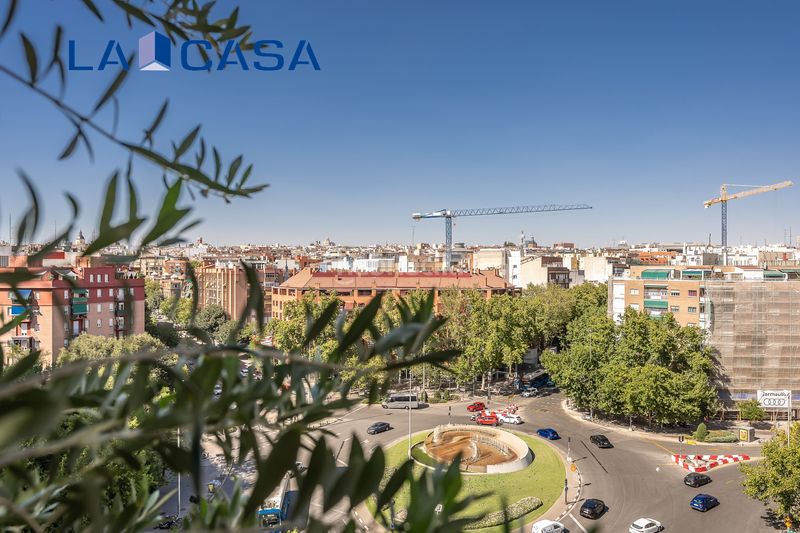 Foto 9b027f7c-0a52-4e32-9d63-eb84d34efe29. Pis a Acacias Madrid