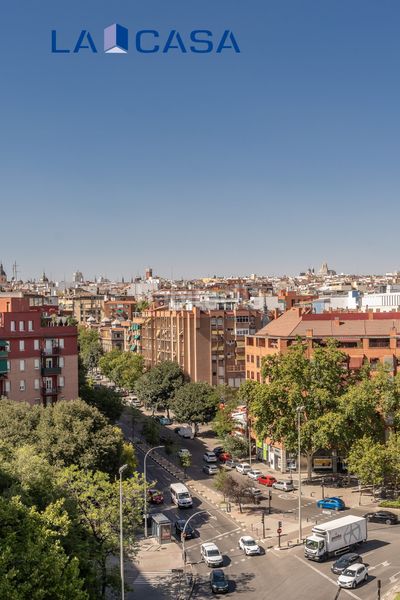 Foto b82e3fdb-8fe4-443f-9ec5-2a6e0df6387c. Pis a Acacias Madrid