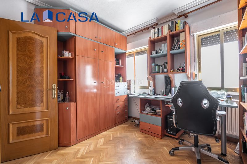 Foto e7febb4d-d5cc-46b6-980c-d609a9594a2b. Pis a Acacias Madrid