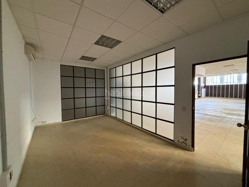 Foto 5d0e36f5-942d-4d67-8922-7bf20603d097. Affitto locale commerciale in calle millares 2 in Viator