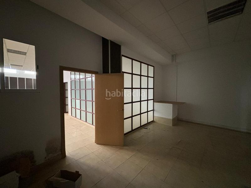 Foto b03ff45b-b8e2-4595-8d1e-ccd283d058cd. Affitto locale commerciale in calle millares 2 in Viator