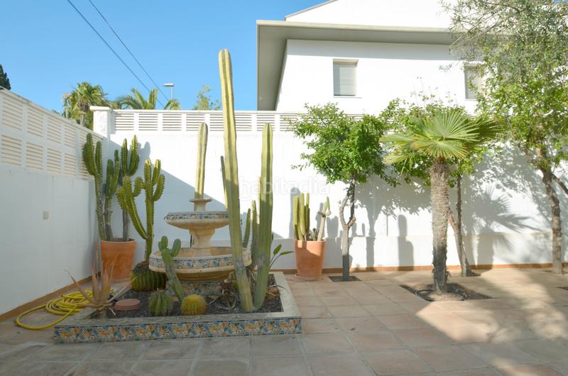 Foto 52ab63d1-41ef-416f-bb8c-cda658a78514. Chalet dans calle del chopo 167 dans Aguadulce Sur Roquetas de Mar