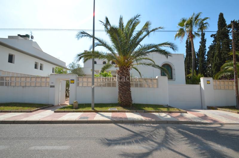 Foto b826dfe7-42bd-4456-8b8c-f21880b8e8f3. Chalet dans calle del chopo 167 dans Aguadulce Sur Roquetas de Mar