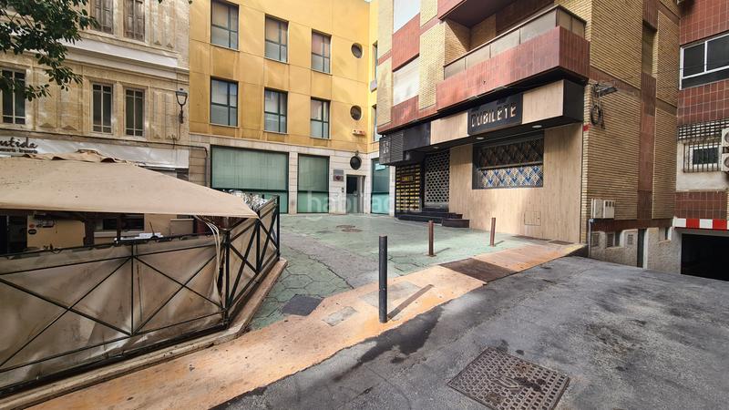 Foto 57e1b54d-f6db-4336-9f8c-9649b7cd450d. Rent business premise in calle antonio gonzález egea 2 in Almería