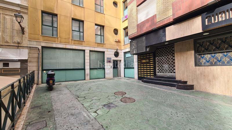 Foto ebf7b3f5-672a-4392-8335-c53c326b328f. Rent business premise in calle antonio gonzález egea 2 in Almería