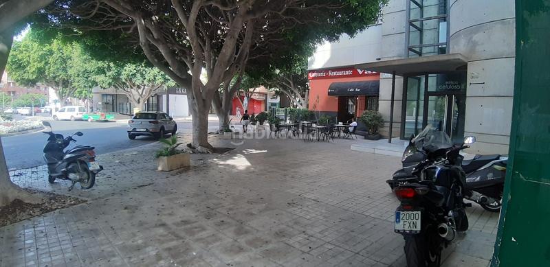 Foto 05c174d8-8c04-407d-a090-f961c41f8f55. Locale commerciale in calle ferrobus 1 in Nueva Andalucía Almería