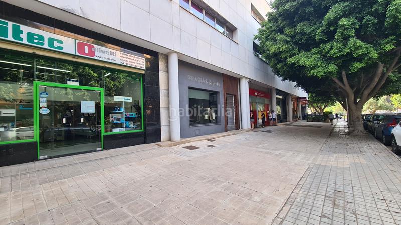Foto 4dc97e2c-826c-4ebf-85dd-5ecdcb1f203f. Locale commerciale in calle ferrobus 1 in Nueva Andalucía Almería