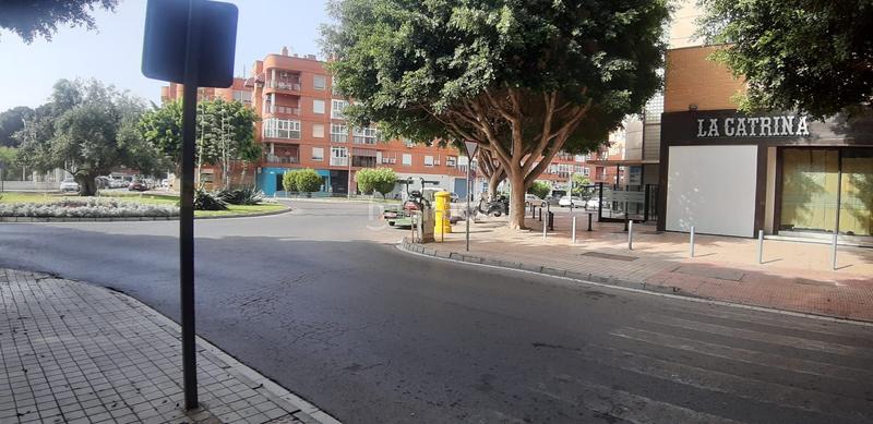 Foto d99718b7-df8e-431a-b91e-ae08b0c3b654. Locale commerciale in calle ferrobus 1 in Nueva Andalucía Almería