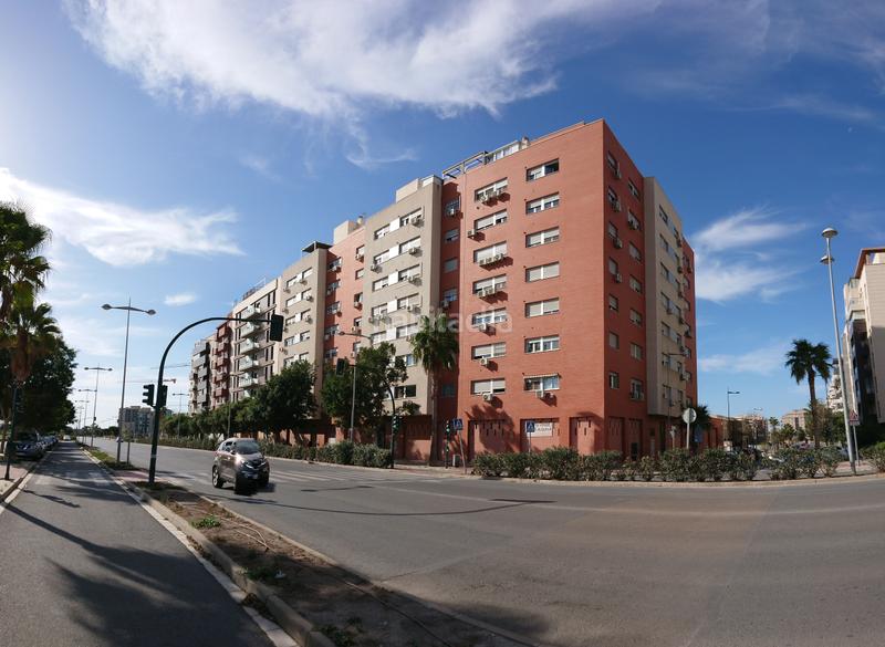 Foto 5c704cb4-91d2-402b-bb0e-c7104831ffbe. Location local commercial dans calle francisco rabal 117 dans Almería