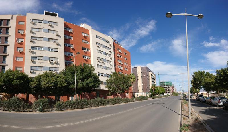 Foto 3d81c431-ef59-4355-b418-3020c3d28ea6. Miete geschäftsraum in calle francisco rabal 117 in Almería