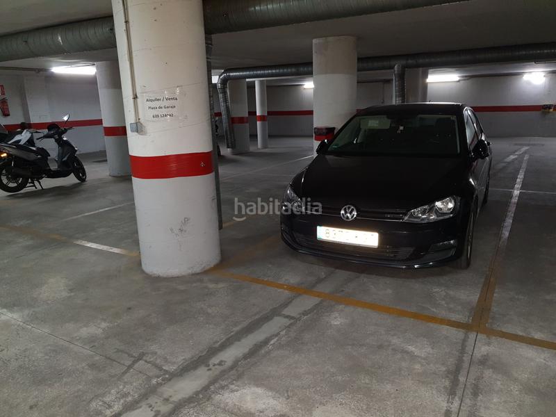 Foto 2b587e87-bab2-4649-9369-8ea0b3178dac. Autoparkplatz in avenida de sierra alhamilla 246 in Almería