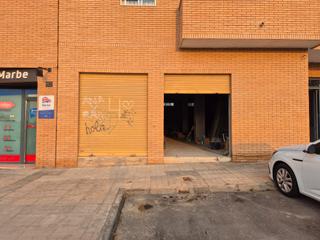 Local Comercial en Calle Costa de la Luz 82