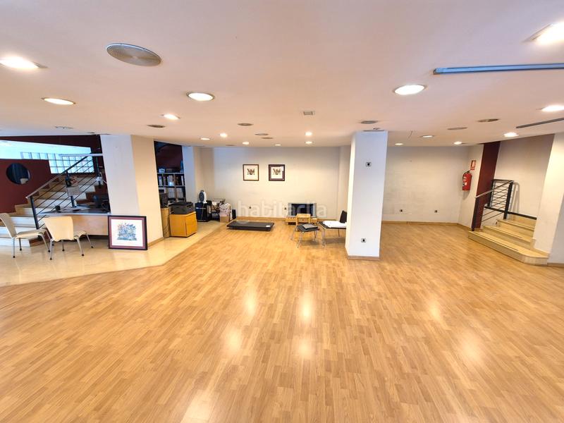 Foto 086d7893-c18c-473a-9957-8e0d8316e0ee. Alquiler local comercial en carretera de ronda 133 local comercial esquina en carretera de ronda, - alta visibilidad en Almería