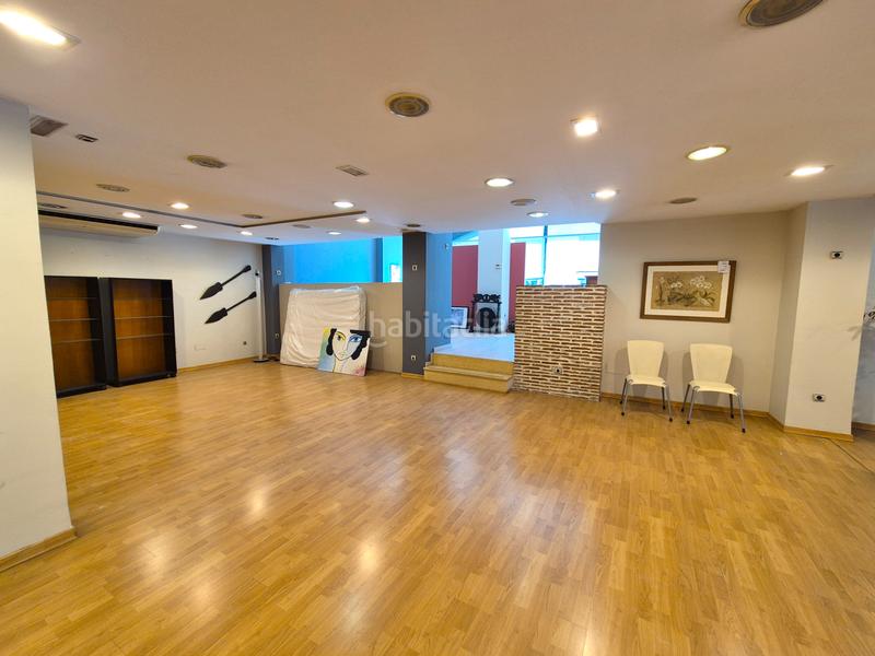 Foto 0af33c19-b98a-43c6-8cc8-77458155eb5f. Alquiler local comercial en carretera de ronda 133 local comercial esquina en carretera de ronda, - alta visibilidad en Almería