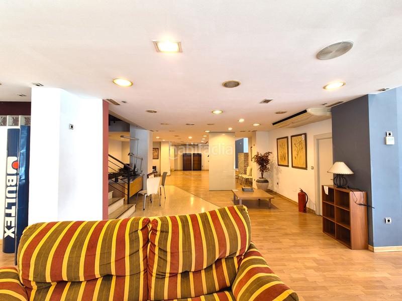 Foto 29ffbd22-f31d-4fbb-9146-93dcc3659aa2. Alquiler local comercial en carretera de ronda 133 local comercial esquina en carretera de ronda, - alta visibilidad en Almería