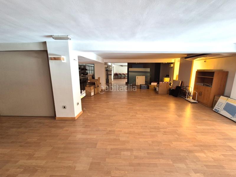 Foto 3d6d6133-1ffc-4911-af7f-e68952c09bee. Alquiler local comercial en carretera de ronda 133 local comercial esquina en carretera de ronda, - alta visibilidad en Almería