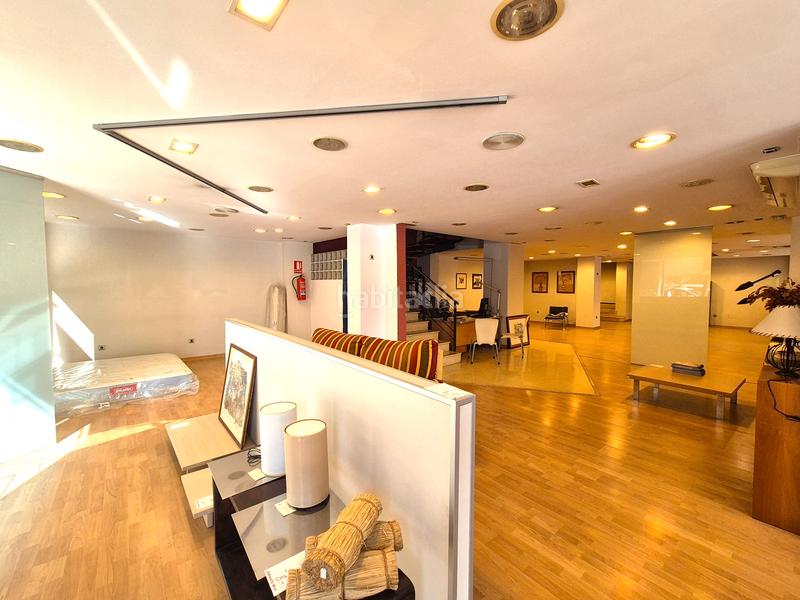 Foto 42ffb809-f7b4-4a01-bd27-d17bd656d1f6. Alquiler local comercial en carretera de ronda 133 local comercial esquina en carretera de ronda, - alta visibilidad en Almería