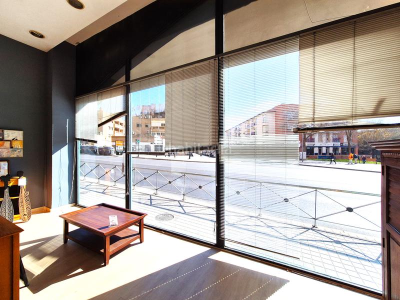 Foto 76527c9d-df71-4d83-914e-dc5bd79588fd. Alquiler local comercial en carretera de ronda 133 local comercial esquina en carretera de ronda, - alta visibilidad en Almería