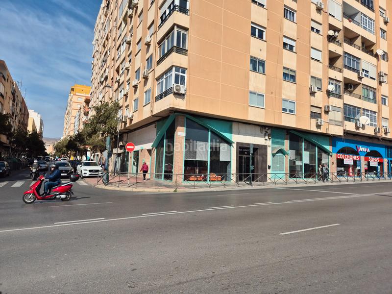 Foto a5b7b21a-b70c-4d8a-9cb5-d4c286a146c9. Alquiler local comercial en carretera de ronda 133 local comercial esquina en carretera de ronda, - alta visibilidad en Almería