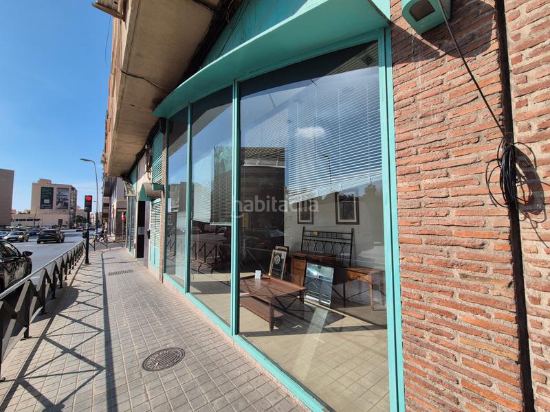 Foto f9071fc7-3e8a-440b-b8b1-45ebfd8b0ce1. Lloguer local comercial a carretera de ronda 133 a Almería