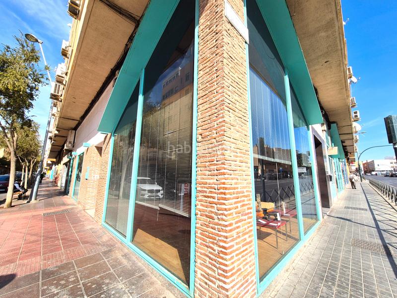 Foto 7619364b-6a53-472c-9206-3c2ba94edb45. Location local commercial dans carretera de ronda 133 dans Almería