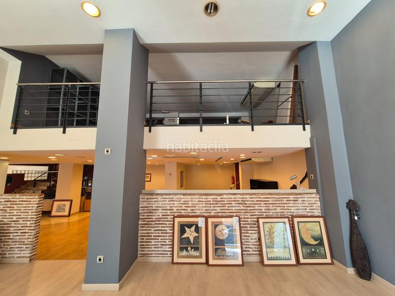 Foto 81c09a4e-1dfe-4706-a5cc-cedea1c1a57d. Location local commercial dans carretera de ronda 133 dans Almería