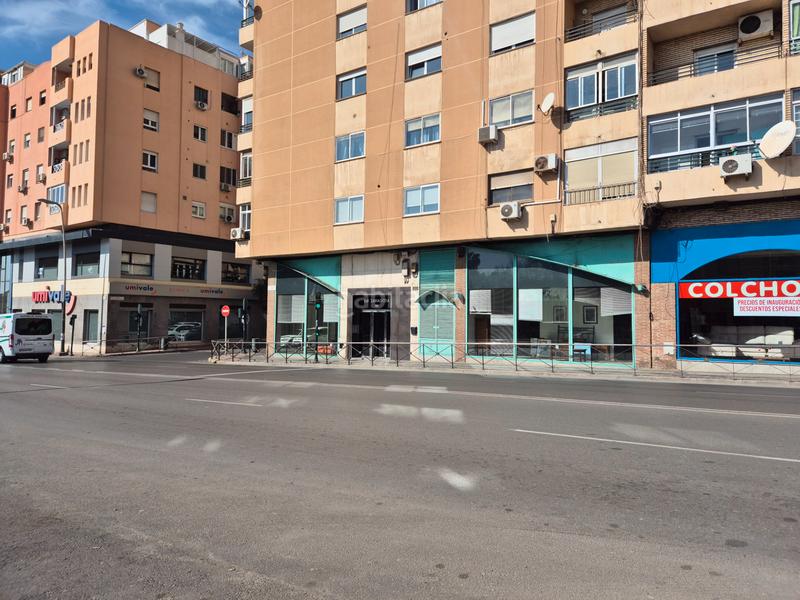 Foto 99382819-55e4-4a1f-bf1d-a54c82fb93c5. Location local commercial dans carretera de ronda 133 dans Almería