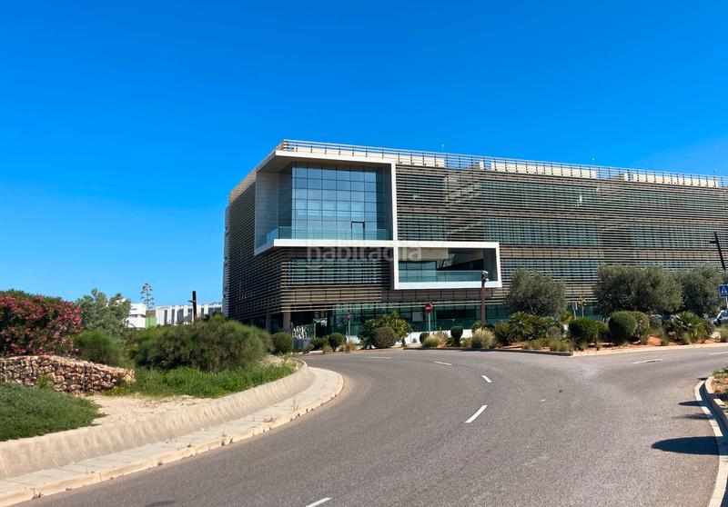 Foto d87a4678-6615-4499-bb72-cb35f7b4d566. Solar industrial en calle observatorio calar alto 13p ¡oportunidad en el parque tecnológico! en Almería