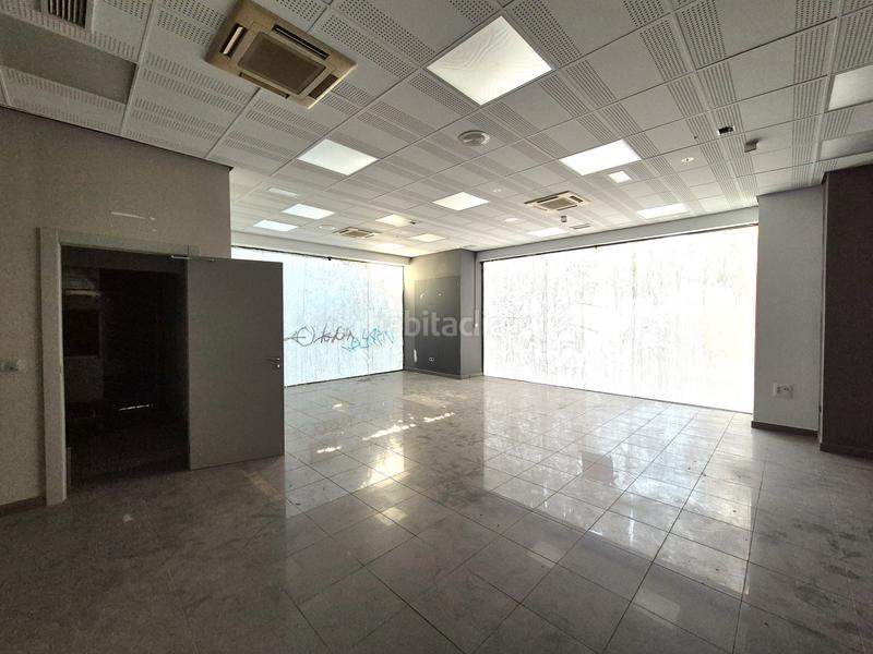 Foto 1cde3e2a-bac8-444d-8c40-01ee435cb7fe. Rent business premise in paseo de Almería 54 in Centro Almería