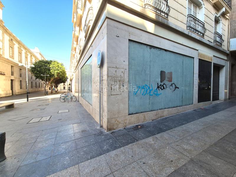 Foto 78e6a5e6-3fcf-4df4-810c-ff1d8ff1575b. Rent business premise in paseo de Almería 54 in Centro Almería
