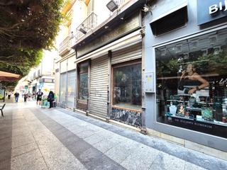 Lloguer Local Comercial a Paseo de almería 46-8-1. Oportunidad de alquilar local comercial en la parte alta del pas
